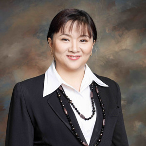 Instructor Liliana Wong