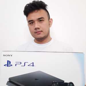 Instructor Reza Kumar