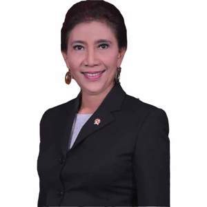 Instructor Susi Pudjiastuti