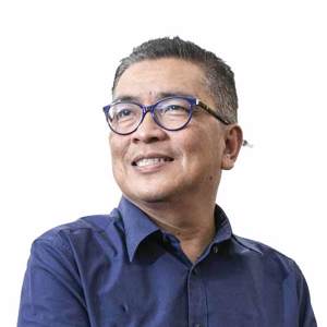 Instructor Helmy Yahya, MPAk