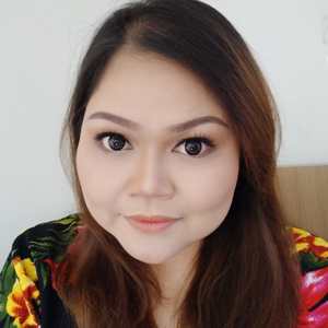 Instructor Fellyshintia Charoline