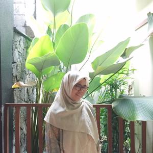 Instructor Ayu Putrinesia
