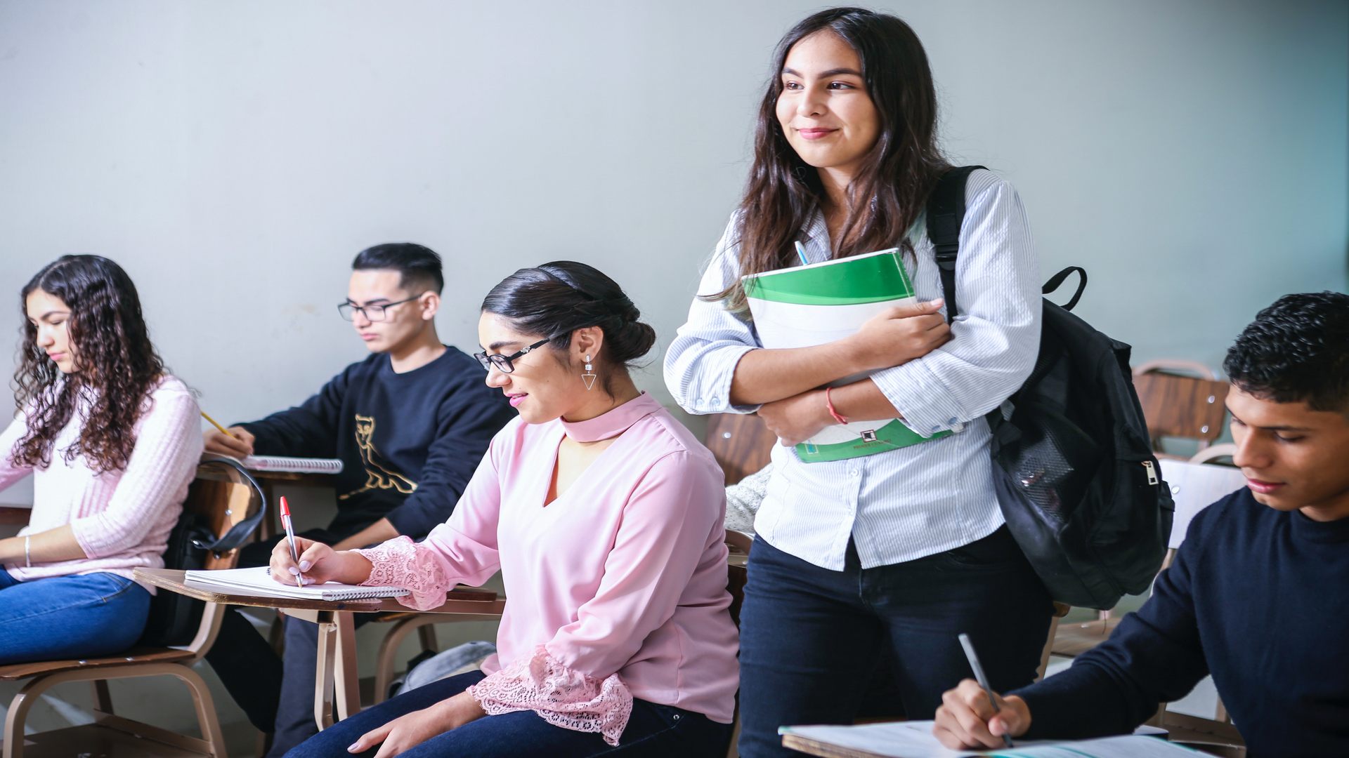 QuBisa Goes to Campus : Menjadi Mahasiswa Kreatif, Adaptif dan Inovatif 5.0