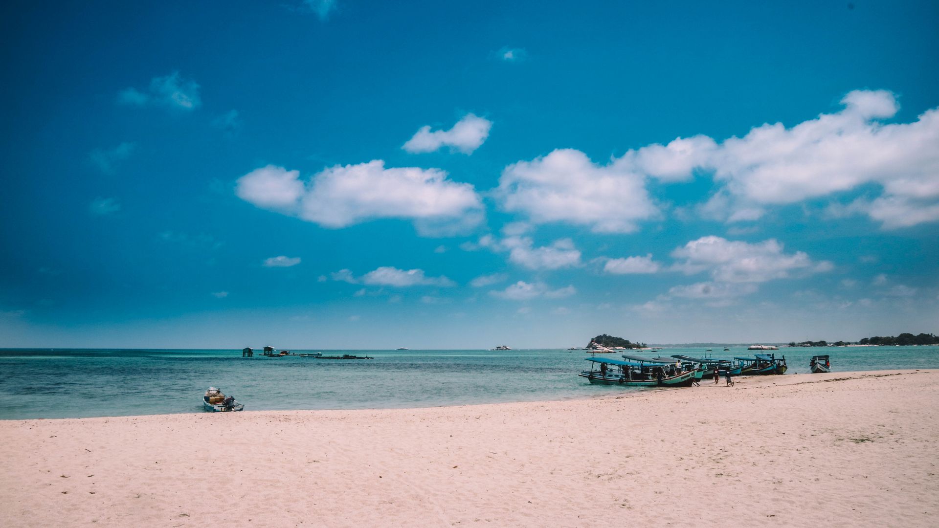 Explore Belitung, Jelajahi Negeri Laskar Pelangi