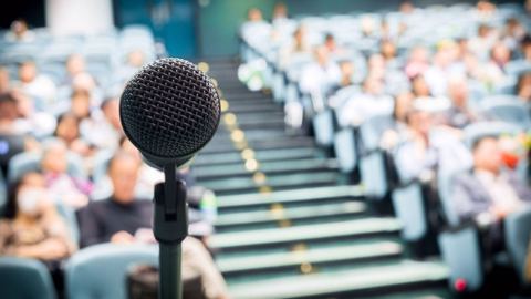 Menguasai Teknik Public Speaking yang Baik