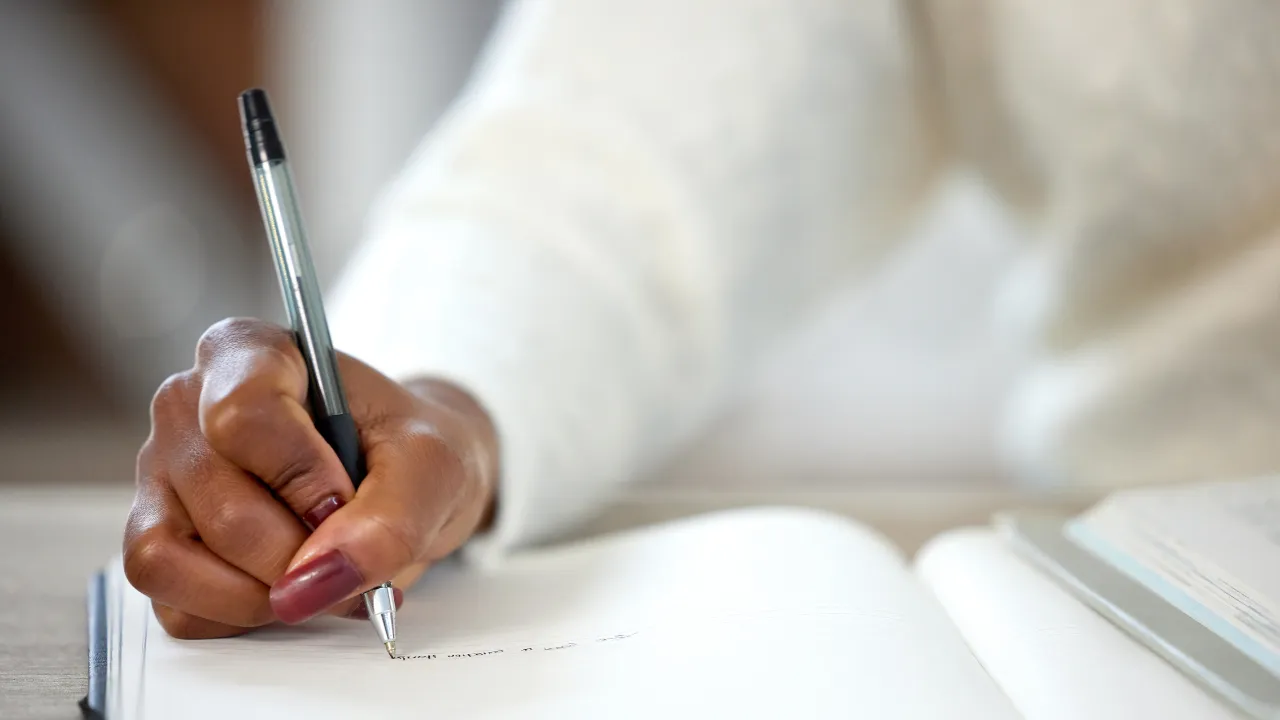 Contoh Surat Izin Tidak Masuk Kerja, Begini Cara Bikinnya!