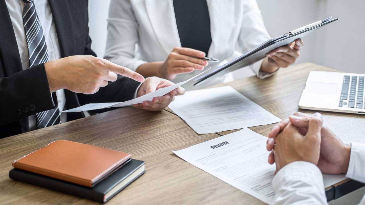 Pertanyaan yang Biasa Diajukan dalam Penilaian Evaluasi Kerja