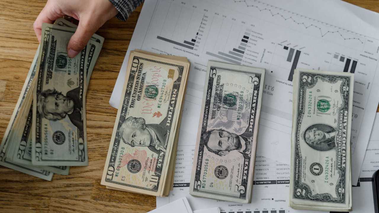 10 Cara Mengelola Keuangan Usaha Dagang Kecil dengan Efektif