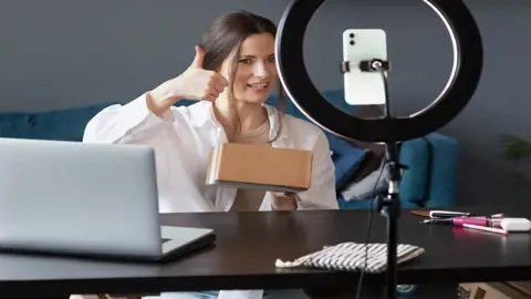 Kapan Jam Posting Instagram Terbaik? Pasti Tingkatkan Engagement