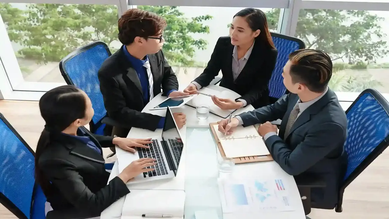 Bagaimana Keterkaitan Manajemen SDM & Manajemen Strategik? Yuk Pelajari!